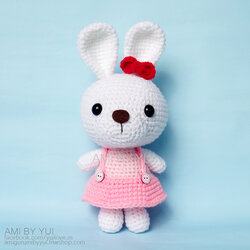 ตุ๊กตาถักไหมพรมกระต่ายกระโปรงบาน