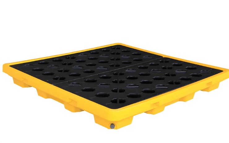 พาเลทรองสารเคมี เเบบ 4 Drums ขนาด 130 x 130 x 15 cm, LDPE 93.5 L มี drain 1 ช่อง