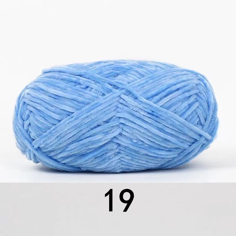 ไหมพรมกำมะหยี่เส้นเล็ก สี 19