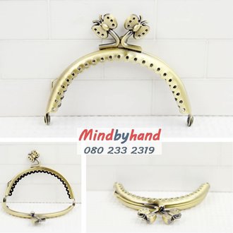 ปากกระเป๋าปิ๊กแป๊ก สีรมควัน 3 นิ้ว ที่เปิดผีเสื้อ