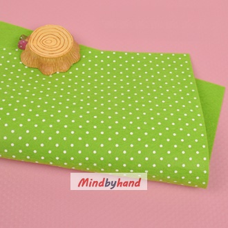 ผ้าสักหลาด ลายจุด (จุดเล็ก)