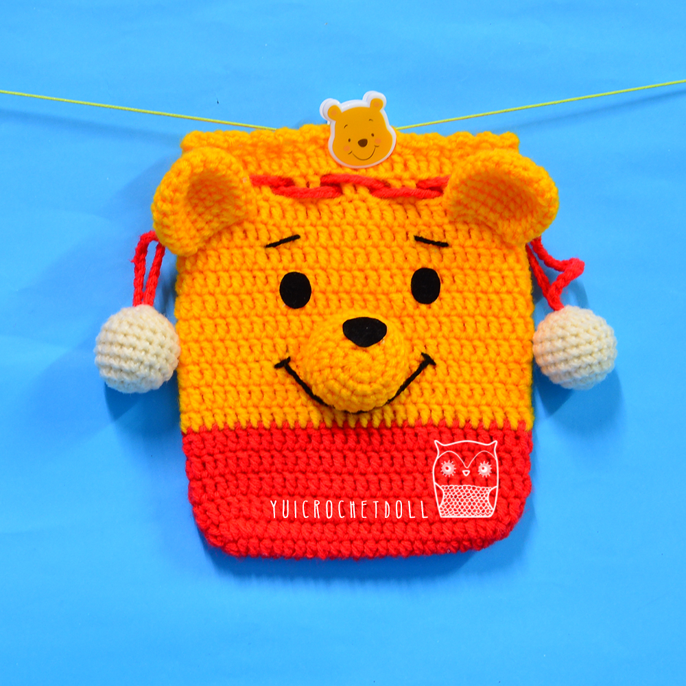 กระเป๋าหูรูดไหมพรม หมีพูห์ Pooh Drawstring Crochet Bag