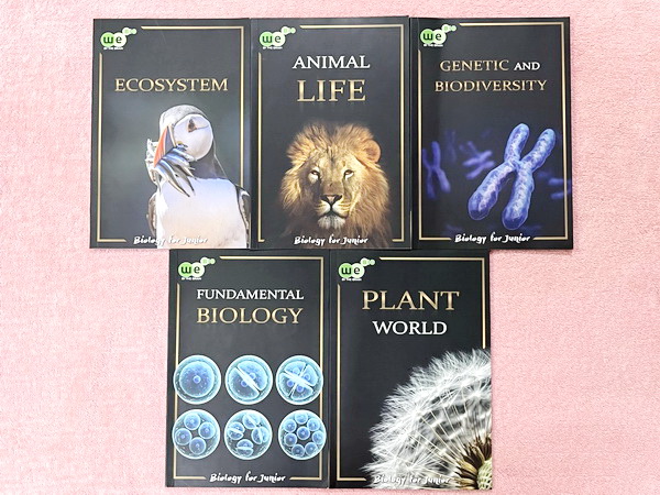 ►We Brain◄ หนังสือวีเบรน Biology For Junior ชีววิทยา ม.ต้น 5 เล่ม สรุปเนื้อหาระดับชั้นม.1-ม.3 มีโจทย์แบบทดสอบประจำบท เนื้อหาบางจุดที่เว้นไว้ให้เติมเอง จดบางหน้า จดละเอียด ไม่มีเฉลย หนังสือสภาพแทบใหม่เอี่ยม หนังสือพิมพ์สีสวยงาม