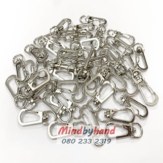 ตะขอก้ามปู สีเงิน ขนาด 3.5 ซม.