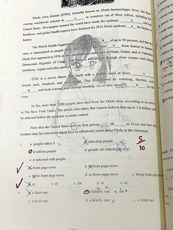 ►ครูพี่แน้ต◄ หนังสือกวดวิชาภาษาอังกฤษครู P’NAT ติวอังกฤษพิชิตทุกข้อสอบ (ปกดาว) ในหนังสือเป็นตะลุยโจทย์ทั้งเล่ม จดครบเกือบทั้งเล่ม จดละเอียด มีโจทย์เข้มข้นหลากหลายแนวที่น่าสนใจ