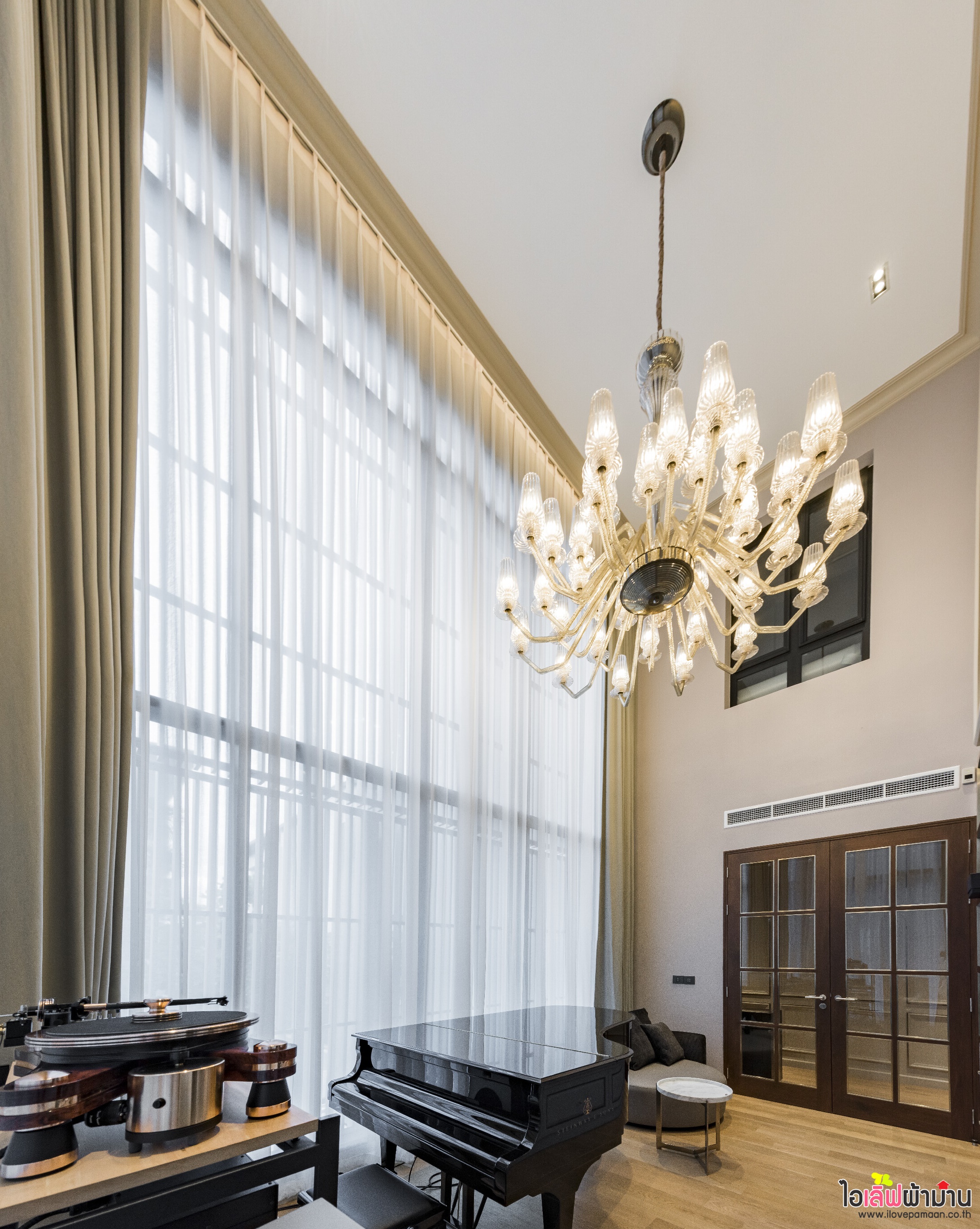 [H506] ผ้าม่าน รางมอเตอร์ไฟฟ้า และมู่ลี่ไม้ บ้านสุดหรู 🏠🏡หน้างานหมู่บ้าน Park Avenue โครงการบ้านเดี่ยวระดับ Luxury