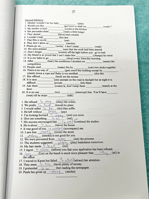 ►อ.ถ้วย◄ หนังสือเรียนภาษาอังกฤษครูพี่ถ้วย คอร์ส Grammar เล่ม 1-2 สอบเข้าเตรียมอุดม + ชีทเฉลย + ชีทสรุปแกรมม่า ในหนังสือมีโจทย์เยอะมาก มีจดบางหน้า จดละเอียด มีชีทเฉลยใช้คู่กับหนังสือให้ต่างหาก และมีชีทตัวอย่างการสรุป Grammar ย่อๆให้พอเข้าใจแบบภาพรวม ควรจำเ