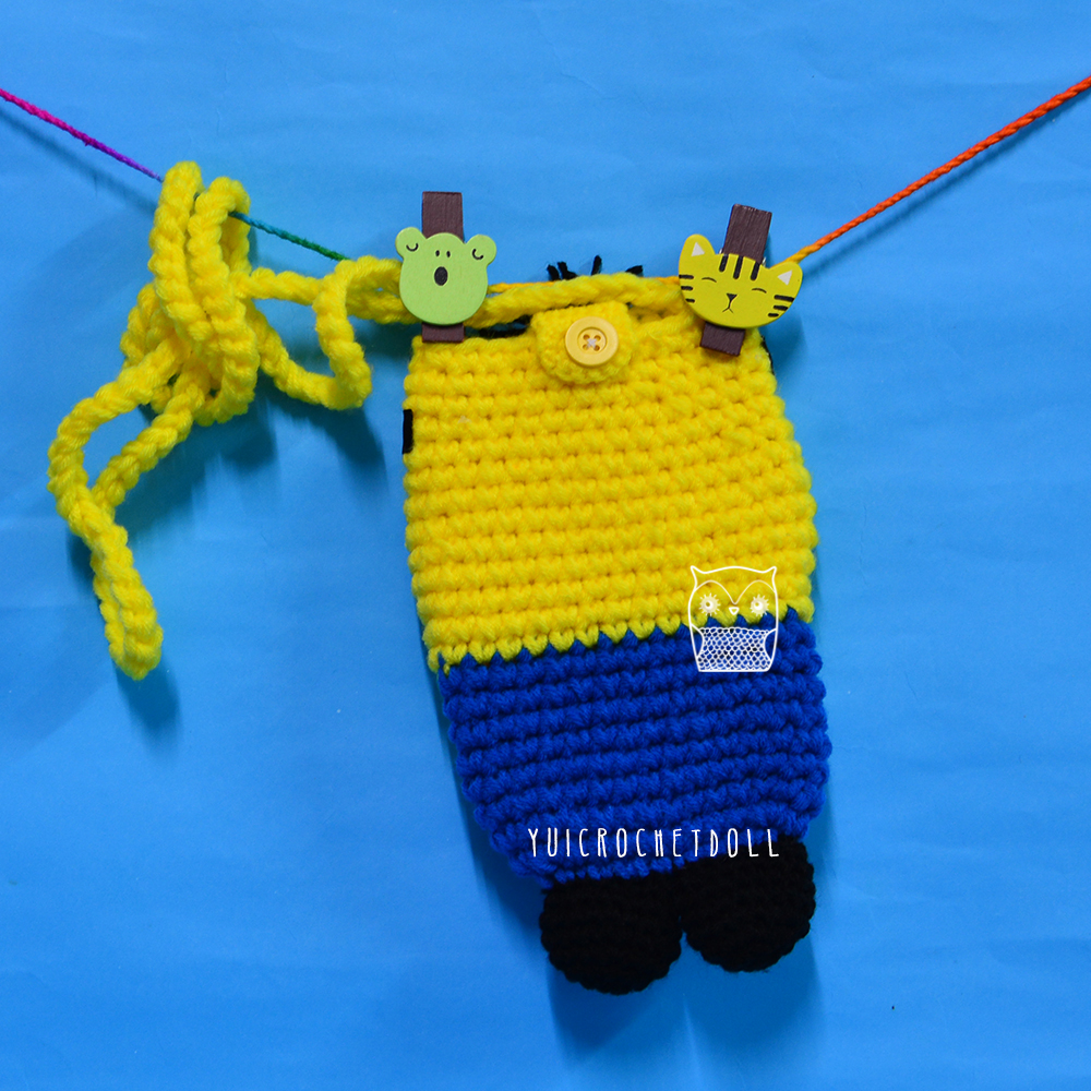 กระเป๋าใส่โทรศัพท์มือถือ มีสายคล้องคอ มินเนี่ยน minion