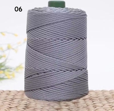 เชือกร่มเส้น3มิล รหัสสี 06 เทาอ่อ่น