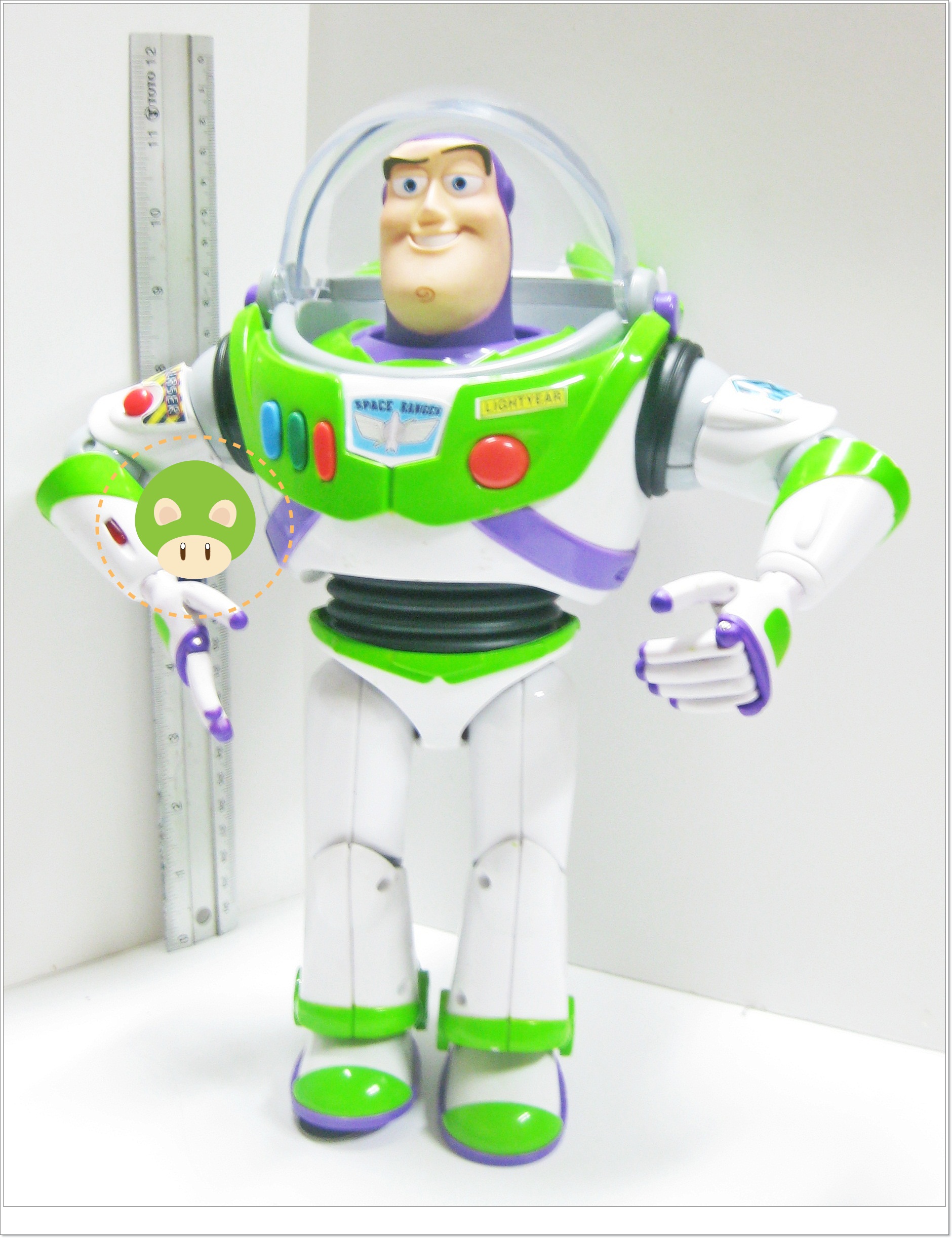 ตุ๊กตา Buzz Light Year จาก Toy Story