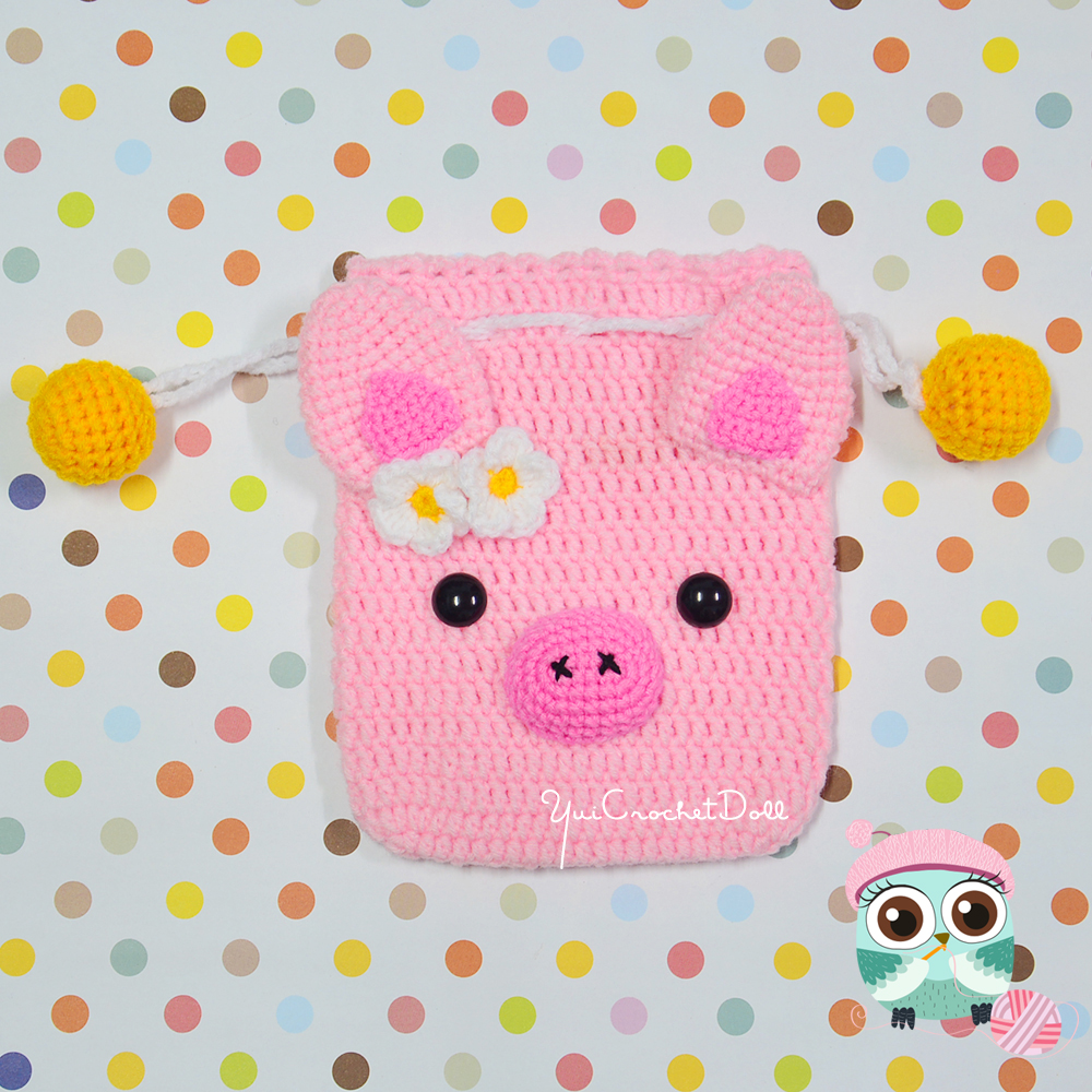 กระเป๋าหูรูดไหมพรม พิกกี้เกริล์ Piggy Girl Drawstring Crochet Bag