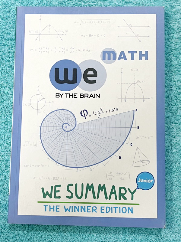 ►หนังสือสรุป ม.ต้น◄ We Summary The Winner Edition หนังสือกวดวิชาสรุปเนื้อหาคณิตศาสตร์ ม.ต้น ครบทั้งหมดทุกบท อ่านเข้าใจง่าย ในหนังสือมีรวบรวมสูตร ,Concept สำคัญรวมถึงมีสูตรลัดและเทคนิควิธีคิดแบบเหนือชั้นของอาจารย์ เหมาะสำหรับนักเรียนชั้นม.ต้น ที่กำลังเตรีย
