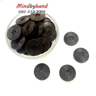 กระดุมไม้ ขนาด 2.5 ซม.