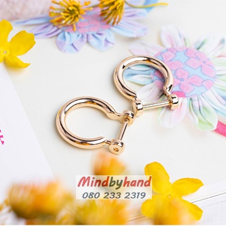 ตัวเกี่ยวหูกระเป๋า / ห่วงกระเป๋า แบบเกือกม้า สีทอง