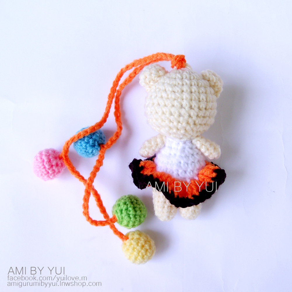 พวงห้อยกระเป๋าหมีใส่กระโปรง