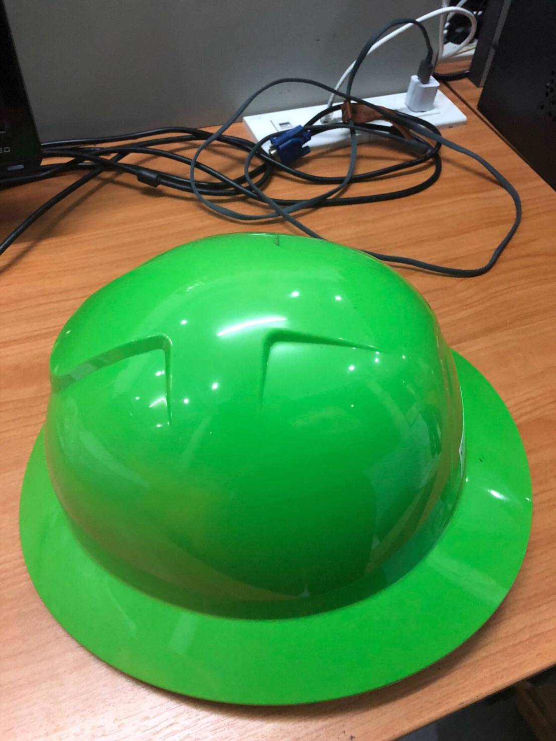 หมวกนิรภัยปีกรอบ เซฟตี้มาตรฐาน USA รุ่น Full Brim กันไฟฟ้า 20,000 V