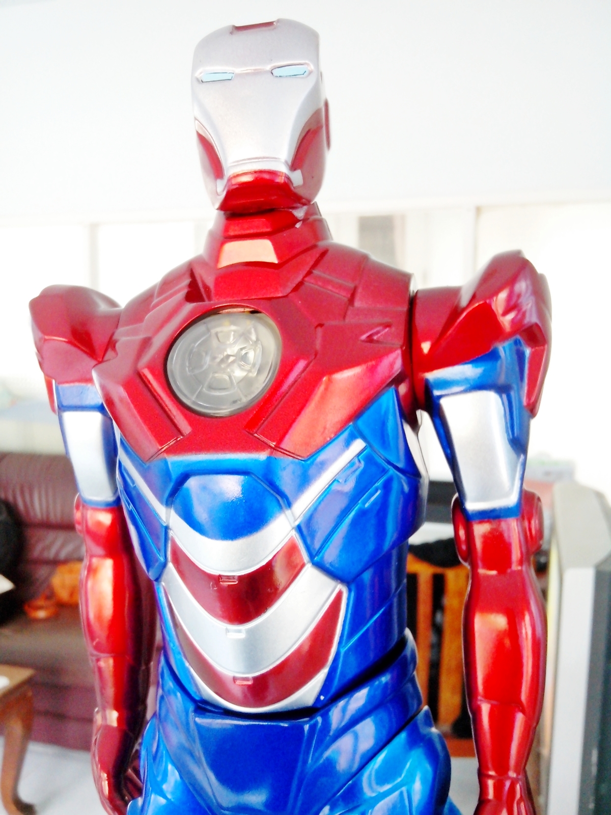 ไอรอนแมน (Iron man ) มีเสียง 14"