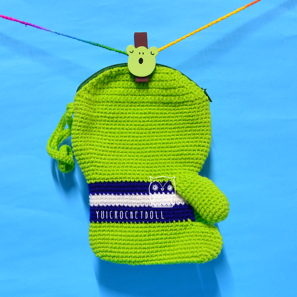 กระเป๋าไหมพรม สายคล้องมือ กบเคโระ