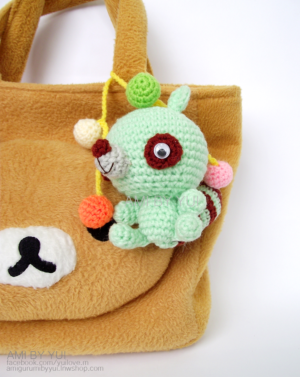 พวงห้อยกระเป๋าแรคคูนตากลม