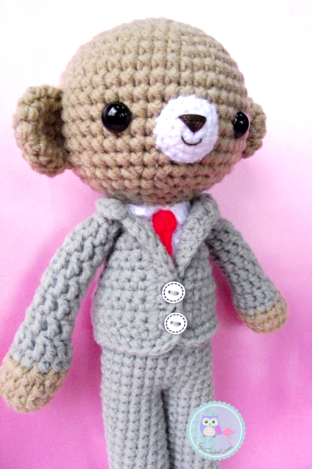 ตุ๊กตาถักไหมพรมหมีใส่สูท Bear