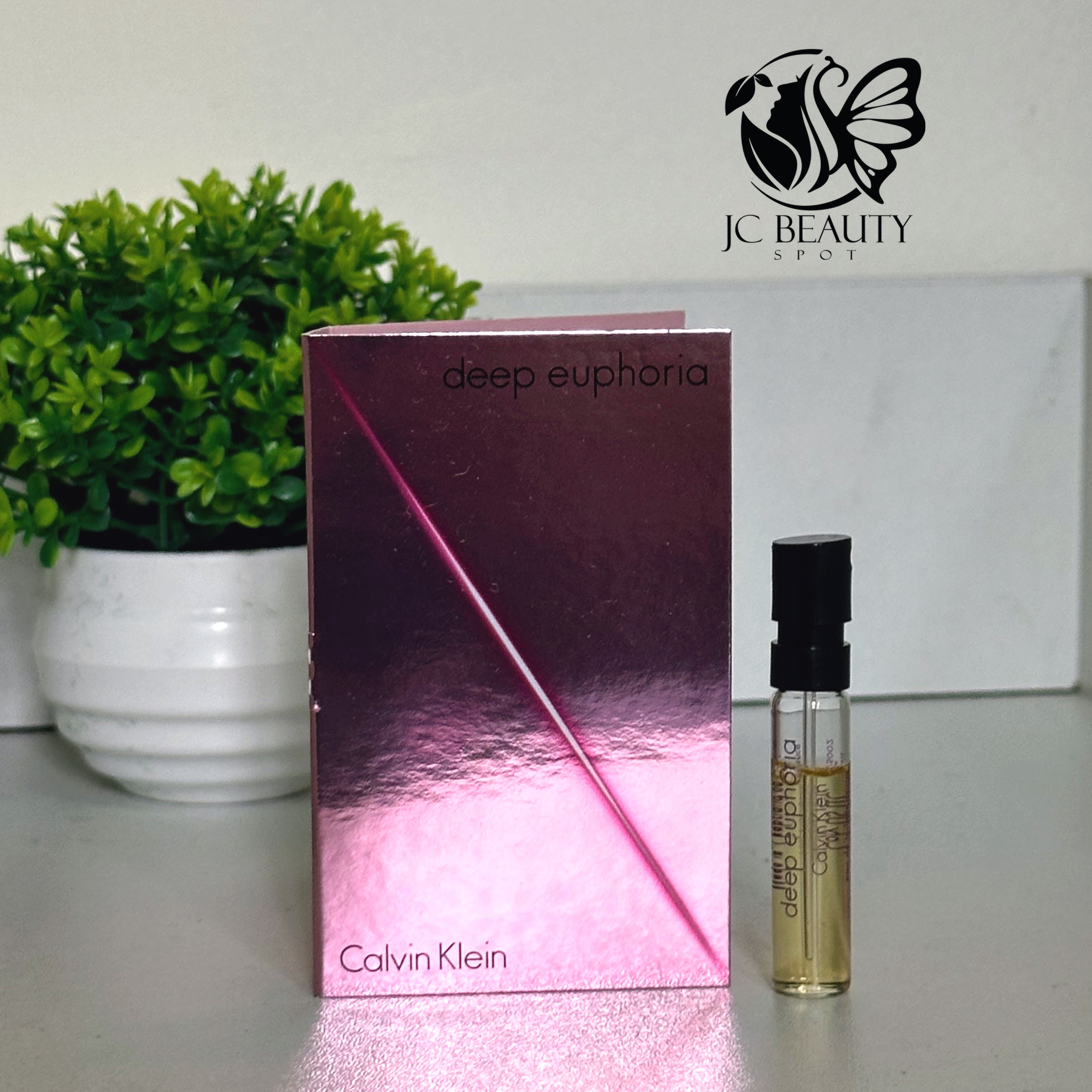 Deep Euphoria Eau de Toilette Calvin Klein for women Spray 1.2ml.