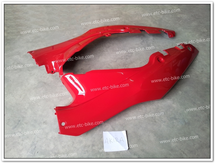 ฝาข้าง AKIRA สีแดง