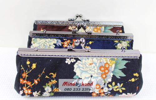 ผ้าฝ้ายลายดอกไม้