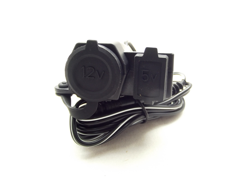 เบ้าชาร์จไฟกันน้ำ แบบที่จุดบุหรี่ 12V + USB 5V มีประกับยึด
