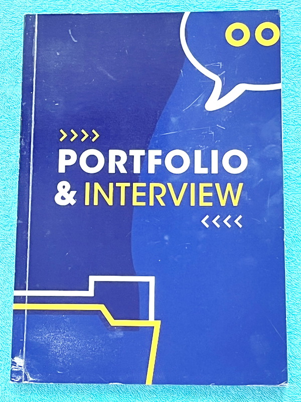 ►หนังสือทำ Port, Interview◄ หนังสือกวดวิชา Interpass สอนทำ Portfolio , CV และ Interview เป็นภาษาอังกฤษ ในหนังสือมีสรุปเนื้อหาวิธีการทำ Port ให้เด่น การส่ง CV อาจารย์มีรวบรวบคำถามที่ต้องโดนถามแน่ๆในขณะ Interview รวมทั้งมีคำศัพท์ภาษาอังกฤษที่ใช้บ่อยมากๆใน I