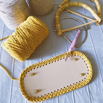 แผ่นหนังรองก้นกระเป๋าสำเร็จรูป ขนาด 10x22 cm. ทรงเหลี่ยม