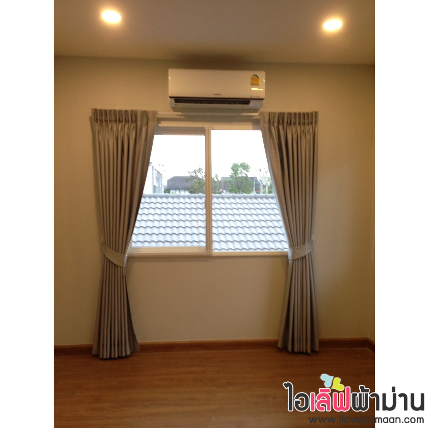 Centro รังสิตคลอง4-วงแหวน ม่านจีบ ม่านพับ