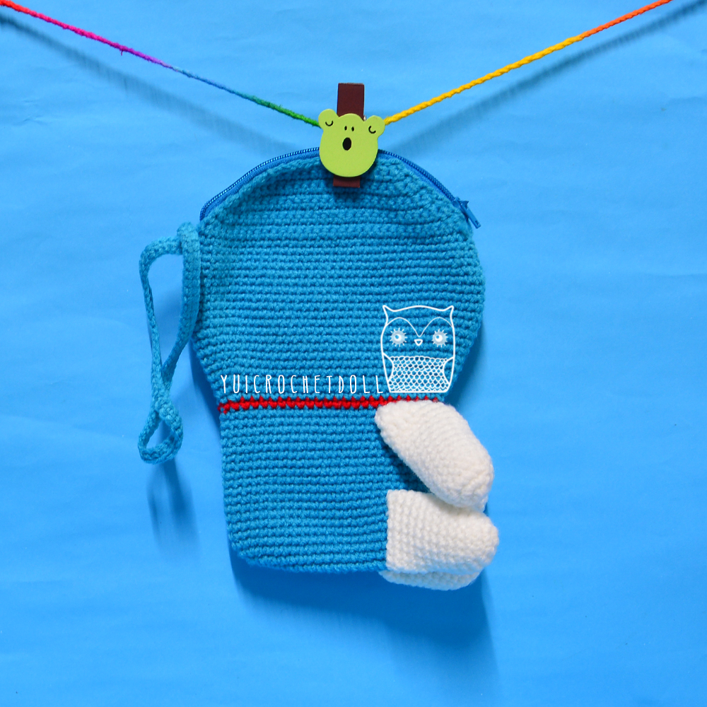 กระเป๋าไหมพรม สายคล้องมือ โดราเอม่อน