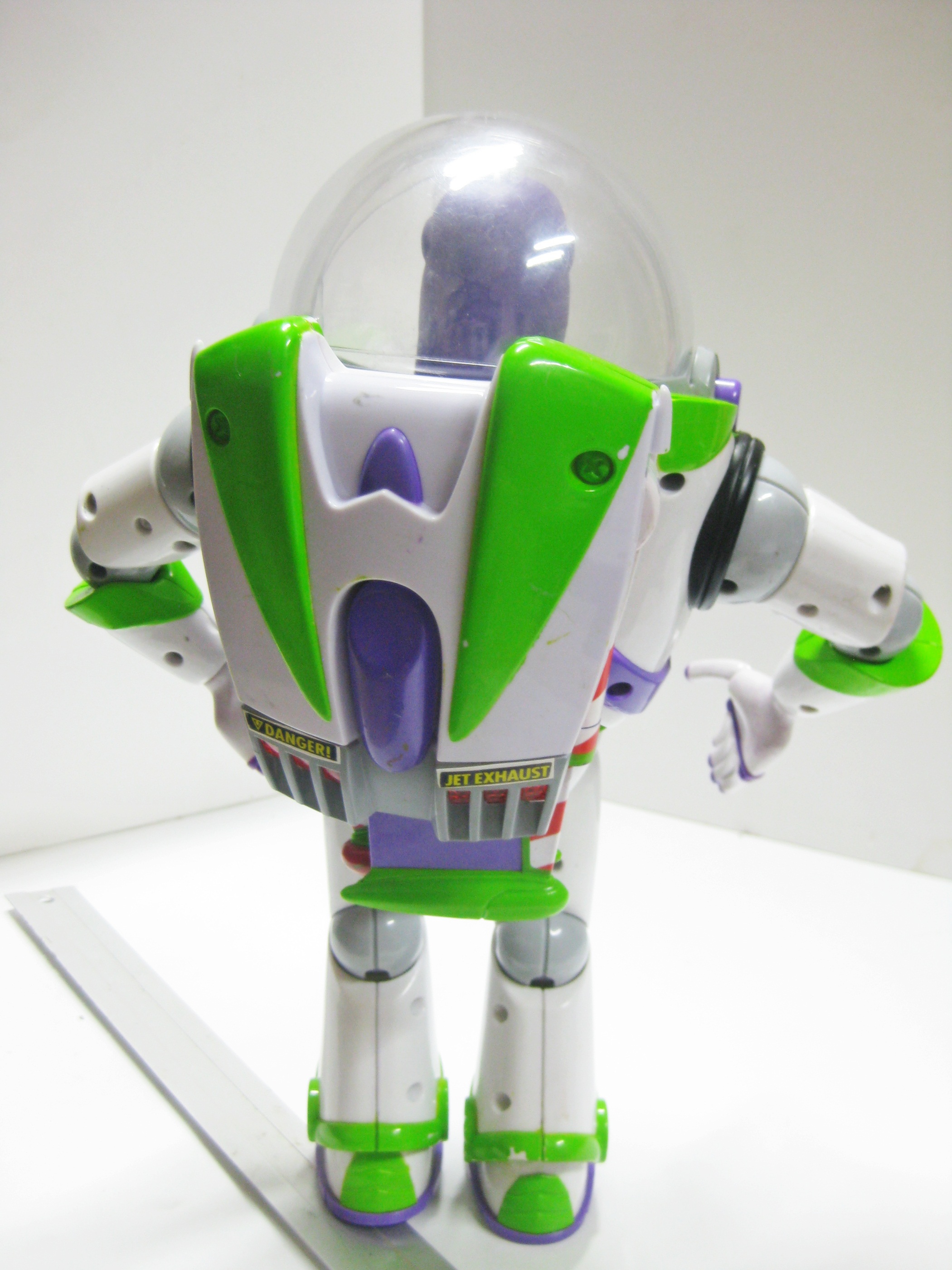 ตุ๊กตา Buzz Light Year จาก Toy Story