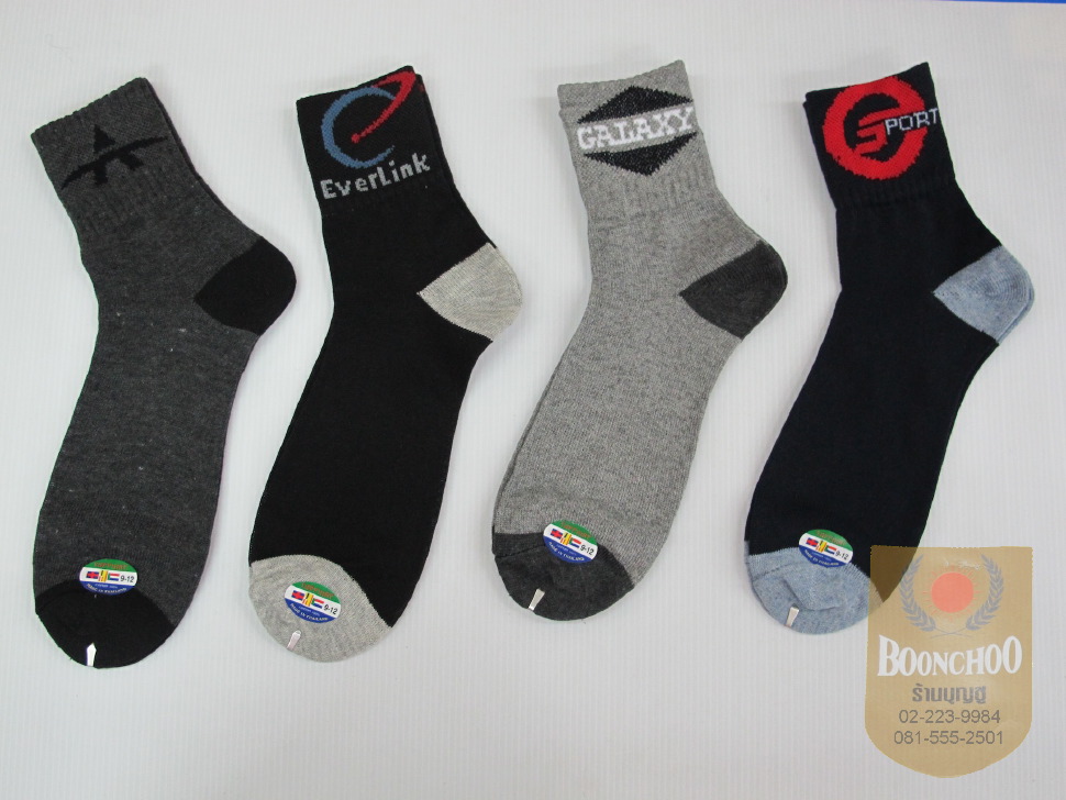 ถุงเท้าข้อสั้นลายปักชาย