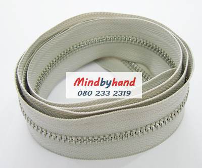 ซิปฟันเหล็ก No.5 ฟันสีเงิน