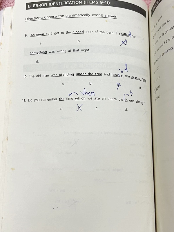 ►หนังสือประถมปลาย, หนังสือสอบเข้า ม.1◄ หนังสือกวดวิชาภาษาอังกฤษ ครูพี่แนน Enconcept ประถม สอบเข้า ม.1 และ O-NET ป.6 ครอบคลุมเนื้อหาระดับชั้นประถมปลายจนถึงสอบเข้า ม.1 โรงเรียนดัง มีสรุป Grammar หัวข้อไวยากรณ์ที่ออกสอบบ่อยทุกสนามสอบ มี Tips & Tricks เทคนิคล