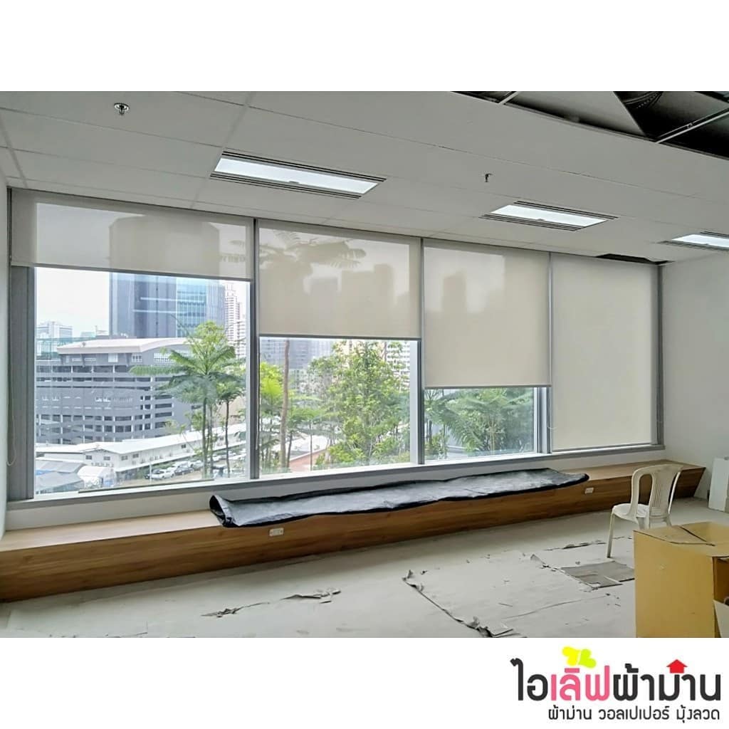 [O17] อาคาร The PARQ พระรามสี่ ม่านม้วนซันสกรีน แสงผ่านได้5% และม่านม้วนแบล็คเอ้าท์ กันแสง100%