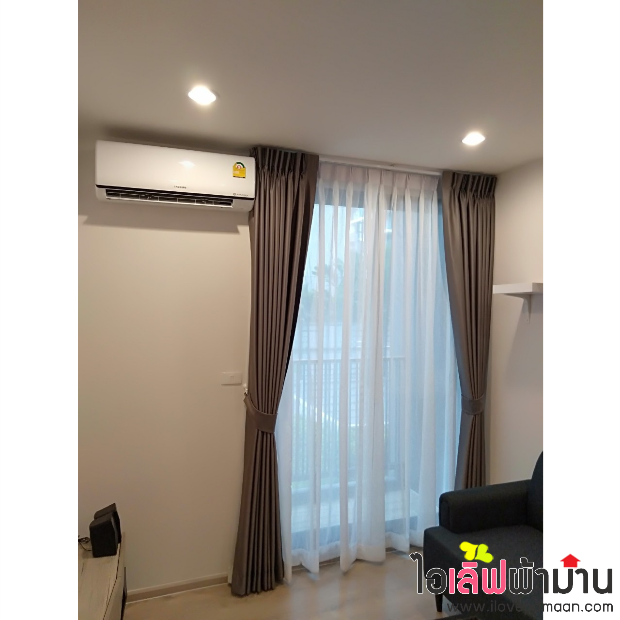 [C205] Zelle รัตนาธิเบศร์ 2 ม่านจีบ ผ้าโปร่ง