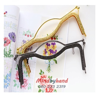 ปากกระเป๋าปิกแป๊ก ขนาด 11 นิ้ว (มีที่ถือ)