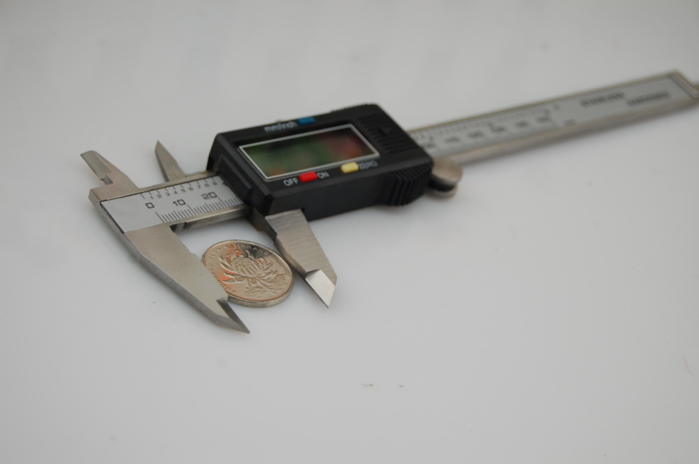เวอร์เนีย ดิจิตอล 6นิ้ว 0-150 mm ( Digital vernier Caliper )
