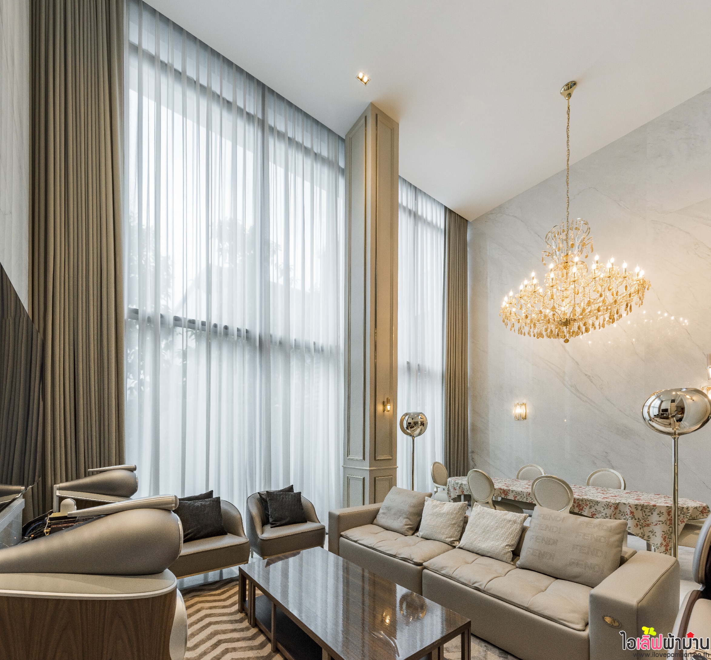 [H506] ผ้าม่าน รางมอเตอร์ไฟฟ้า และมู่ลี่ไม้ บ้านสุดหรู 🏠🏡หน้างานหมู่บ้าน Park Avenue โครงการบ้านเดี่ยวระดับ Luxury