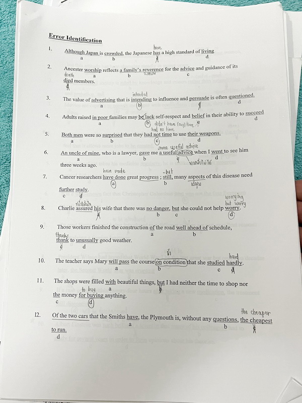 ►ชีทครูถ้วย◄ DOC 6127 ชีทวิชาภาษาอังกฤษครูถ้วย ม.ต้น – เข้าเตรียมอุดม เป็นชีทฉบับจริงที่แจกในคอร์สเรียน ไม่ใช่ชีทซีร็อก เป็นชีทกระจายๆกองใหญ่รวมทั้งหมดมากกกว่า 120 ชุด มีทั้งแบบหนาบางคละกันไป ความหนาทั้งหมดเทียบเท่าหนังสือทั่วไป 7-8 เล่ม ชีททั้งหมดจัดเก็บ