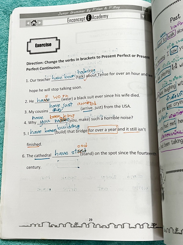 ►Enconcept◄ หนังสือเรียนพิเศษครูพี่แนน Enconcept วิชาภาษาอังกฤษ ม.ต้น Junior Grammar Book and Exercises สรุปแกรมม่าภาษาอังกฤษระดับชั้น ม.ต้น จดครบเกือบทั้งเล่ม จดละเอียด มีกฎเหล็ก + เทคนิคลัดการจำแกรมม่าหลายข้อ หนังสือเล่มหนาใหญ่