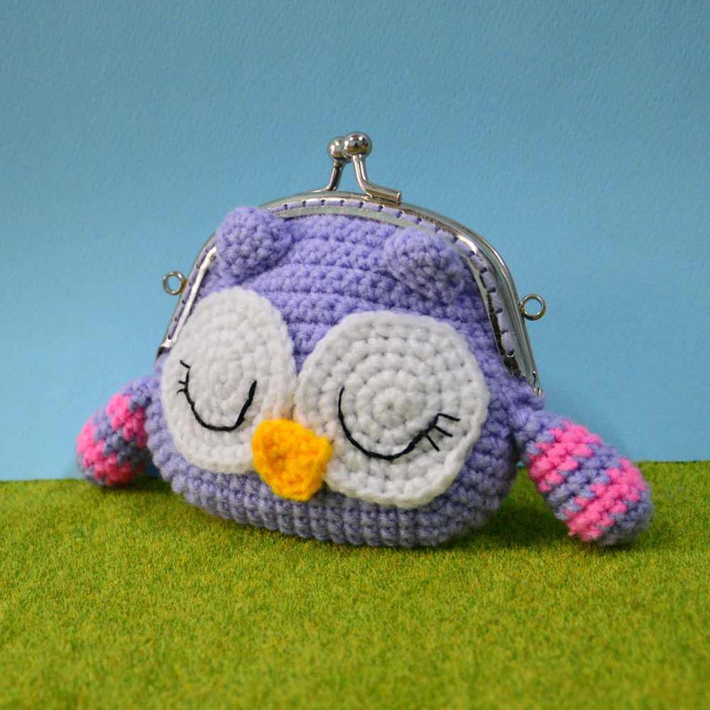 กระเป๋าปิ๊กแป๊กไหมพรมนกฮูกตาพริ้ม