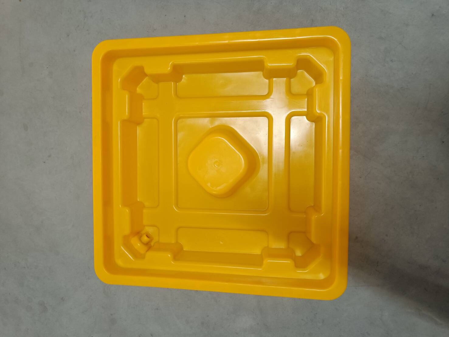 พาเลทเซฟตี้แบบ 1 Drum สำหรับเคลื่อนย้ายและป้องกันสารเคมีหก Size:68*68*15(L*W*H/CM)