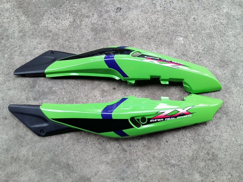 ฝาข้าง KR150-ZX สีเขียว/ดำ แท้ศูนย์