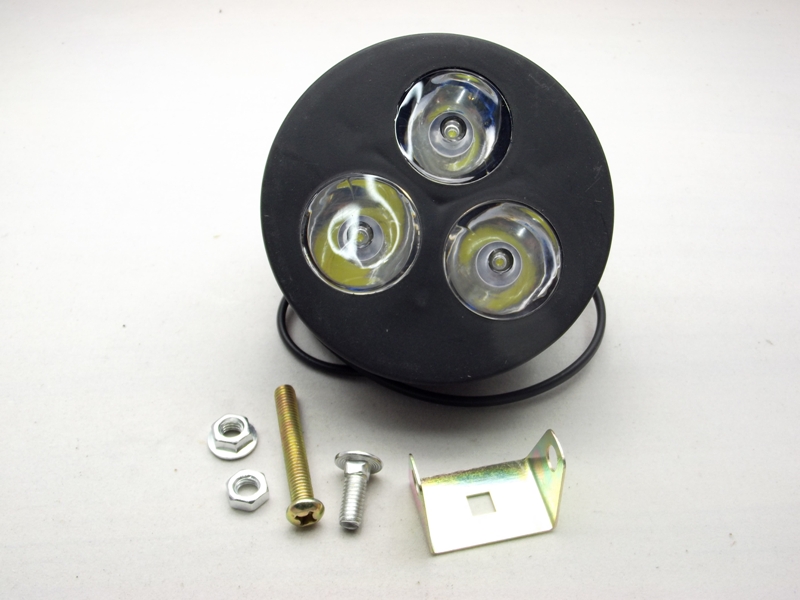 สปอตไลท์ LED โคมพลาสติก 3 X 3W 12-80V