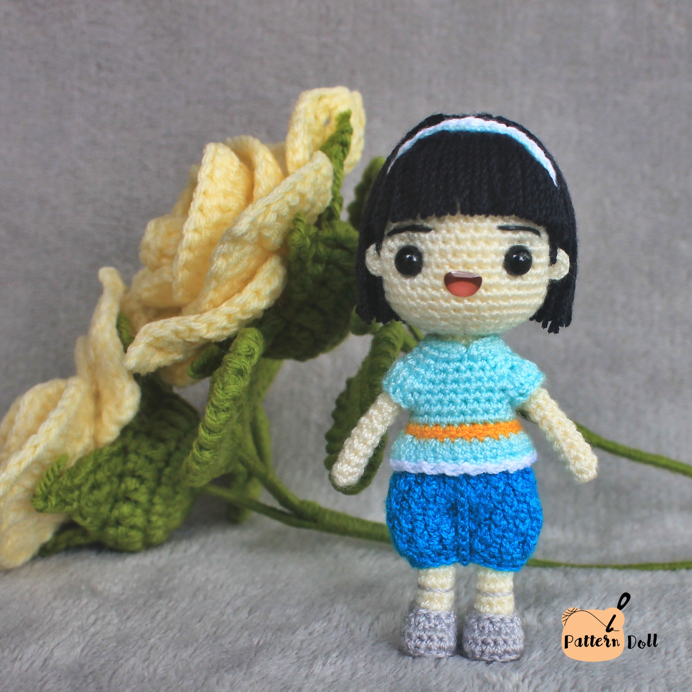 E-book ส่งทาง e-mail หนังสืองานฝีมือตุ๊กตาถักโครเชต์เด็กชุดไทย