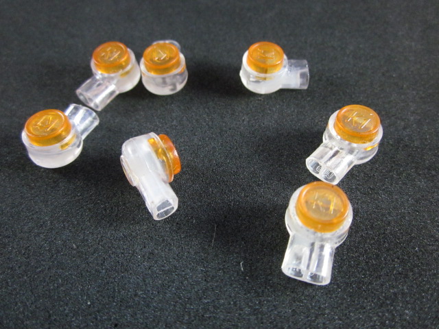 กิ๊บบีบต่อสายโทรศัพท์ สายแลน ตัวต่อกลางสาย ถุงละ 180 ตัว( K1 line connector )