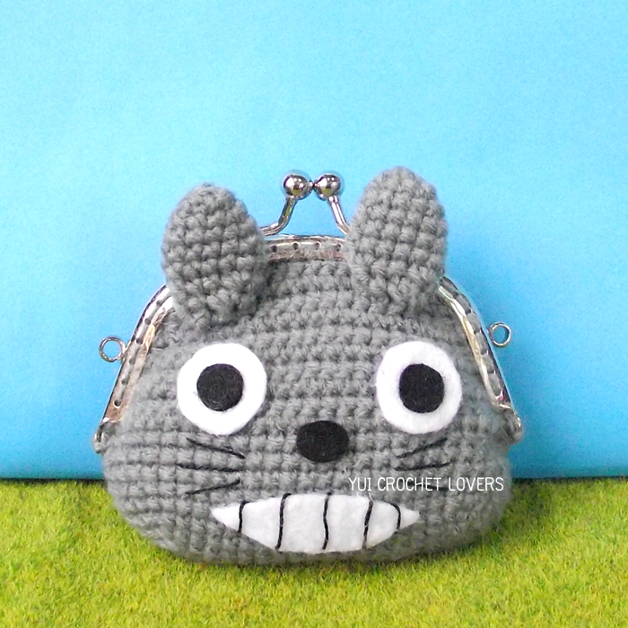 กระเป๋าปิ๊กแป๊กไหมพรมโทโรโร่